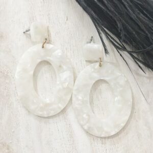 big dangling earrings in pearlised look with stud and dangling open O