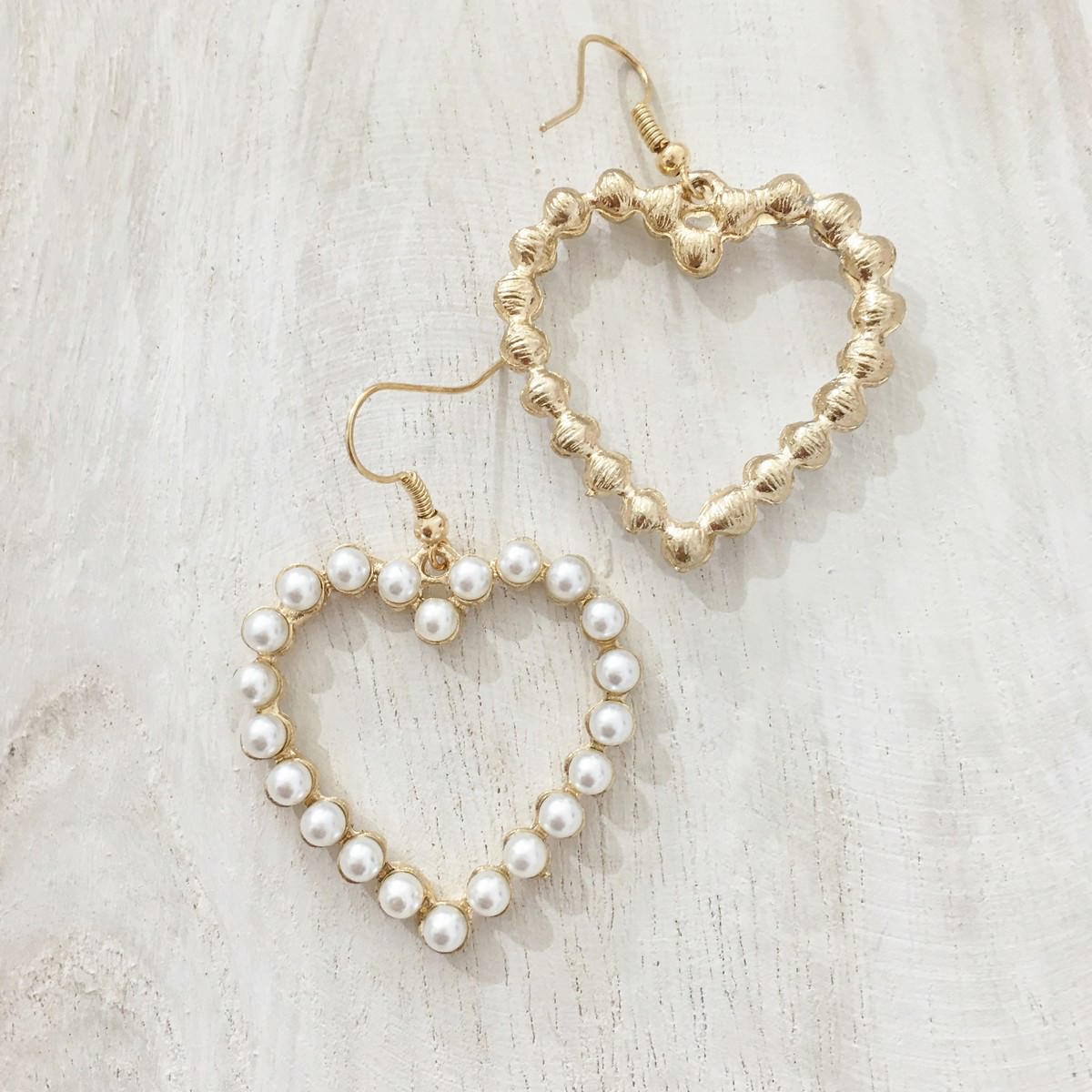 Lolita Pearl Heart Earrings - Image 4