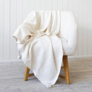 White Throw fumiko 125x150