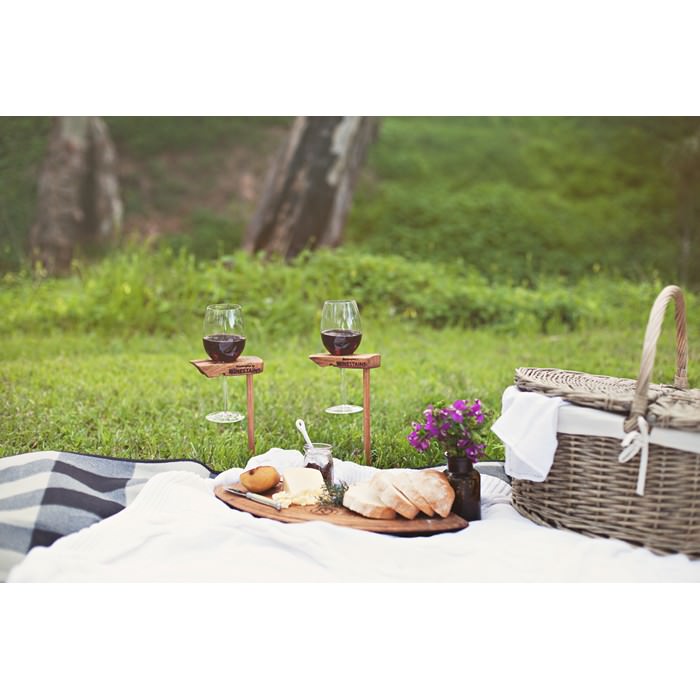 Winestains Single Picnic Stake - Image 8