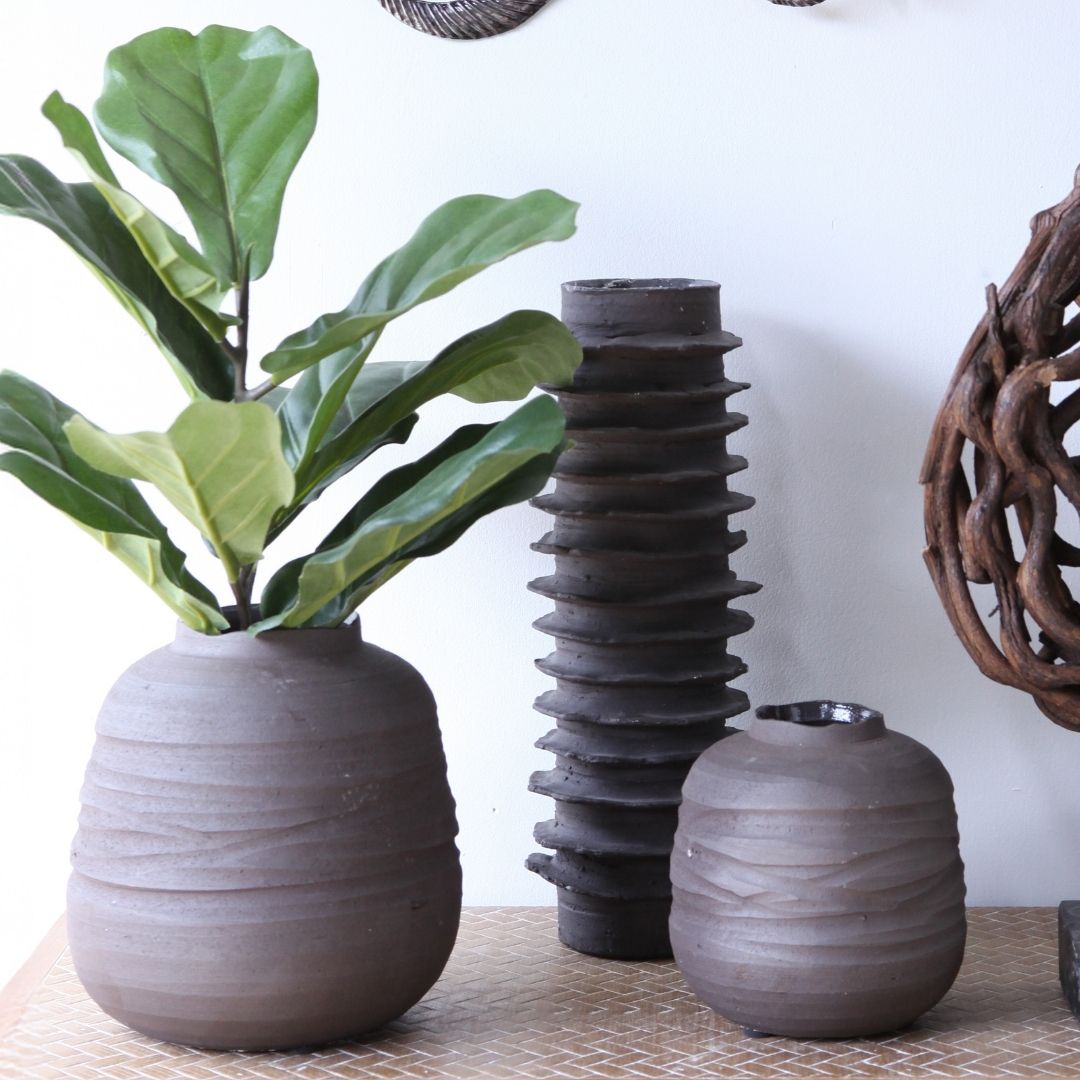 ribbed ceramic vase in matte brown finish
