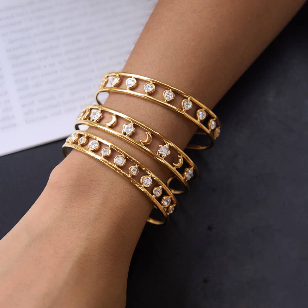 Heart Crystal Cuff Bangle 18k Gold Plated - Image 2